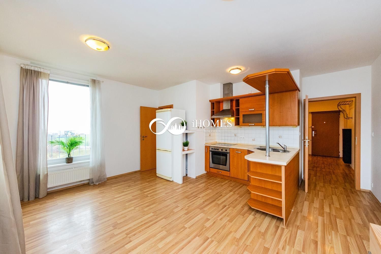 2+kk, Terezínská, Praha, 53 m²
