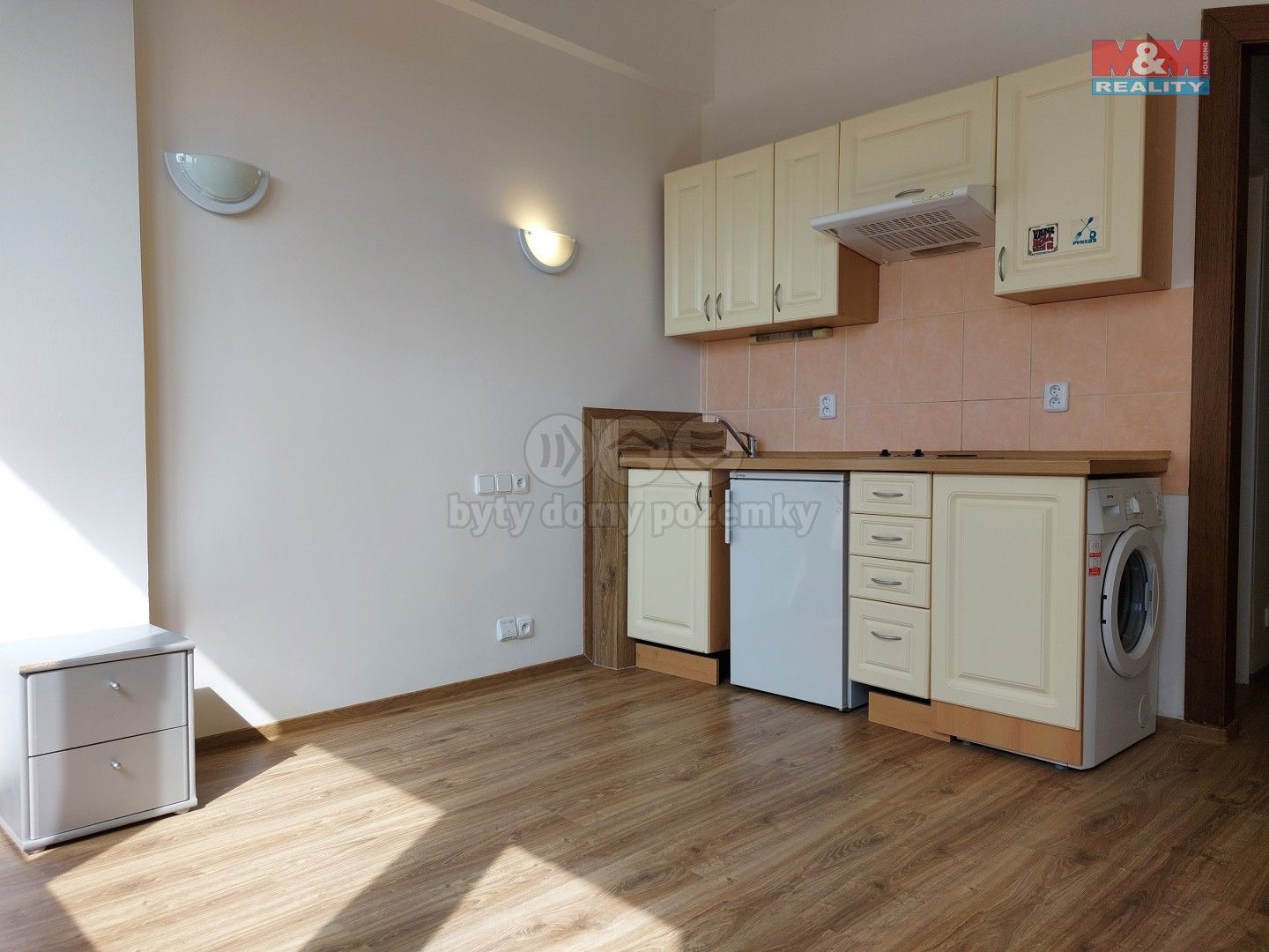 1+kk, Na okruhu, Praha, 20 m²