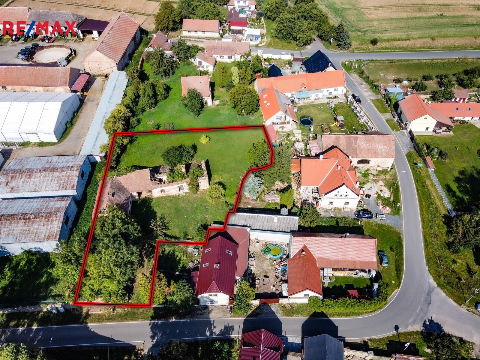 Prodej komerční pozemek - Chocenice, Břežany I, 1 808 m²