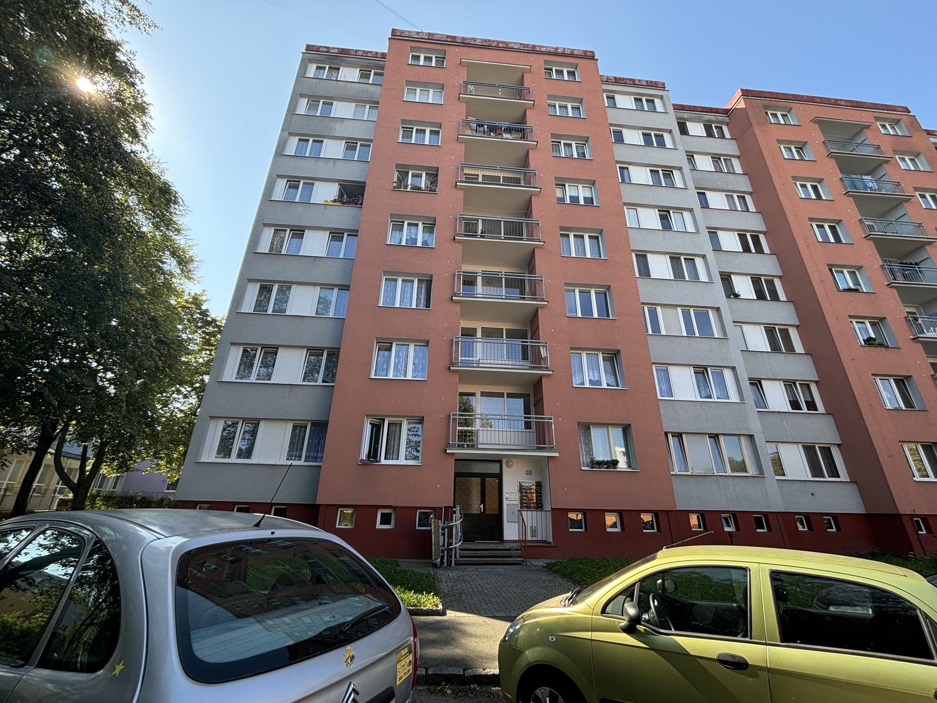 3+1, Sídliště U Pošty, Klatovy, 75 m²