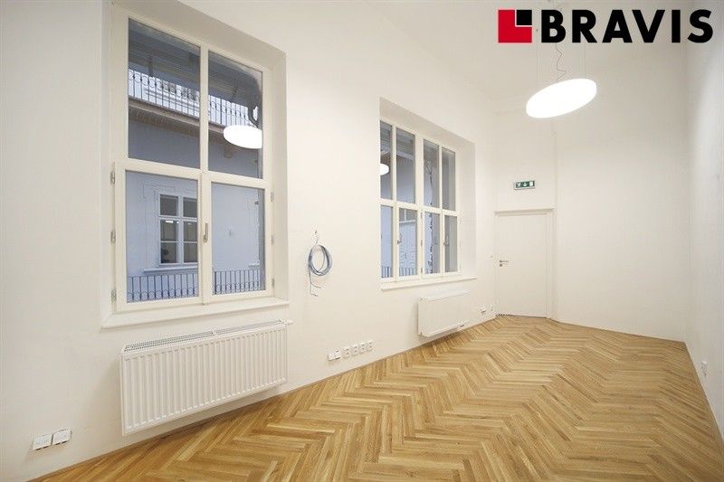 Pronájem kancelář - Zelný trh, Brno, 25 m²