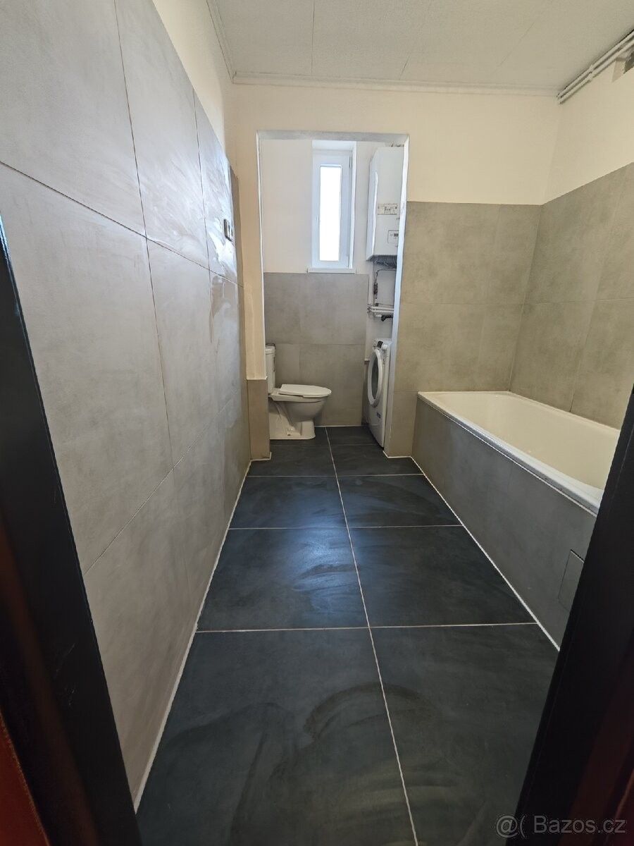 Byty, Kvasiny, 517 02