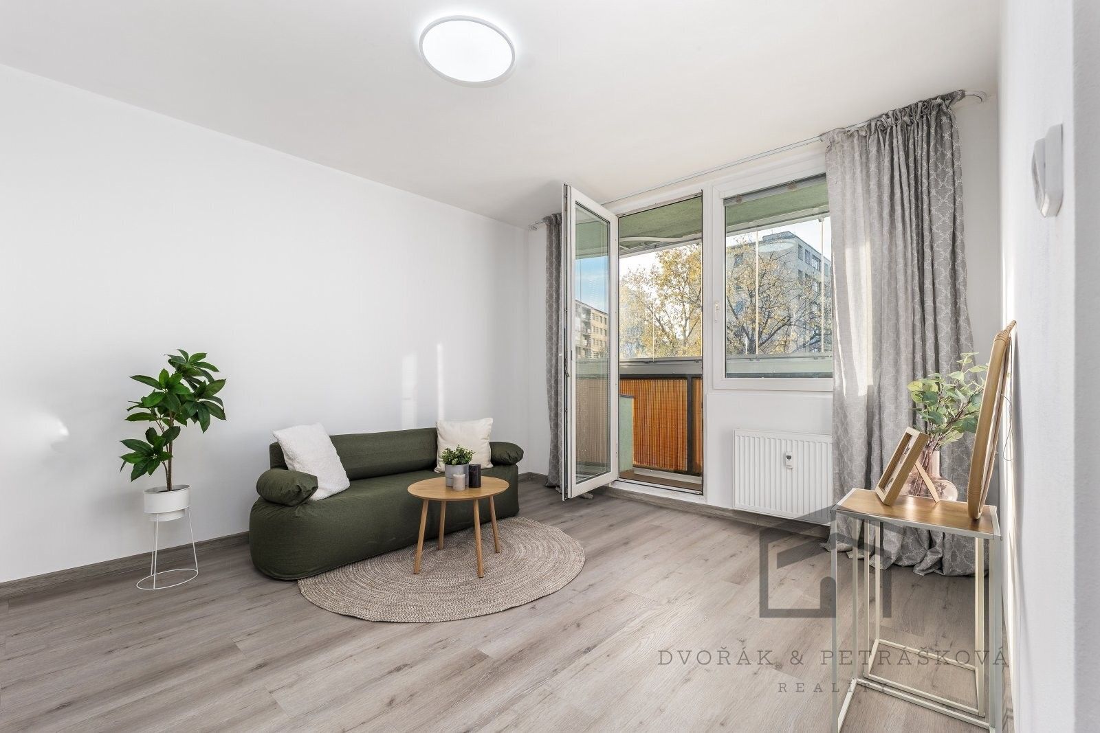 1+1, Jabloňová, Praha, 33 m²