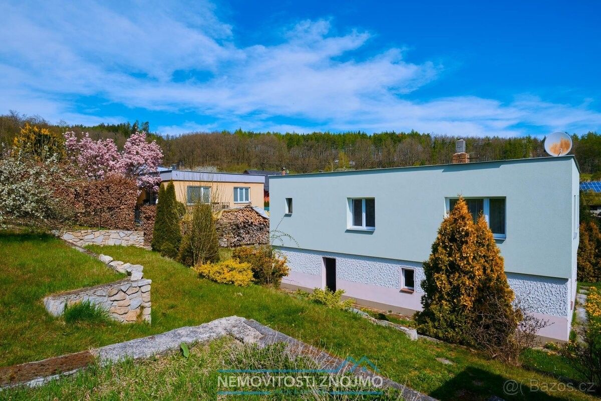 Rodinné domy, Štěkeň, 387 51