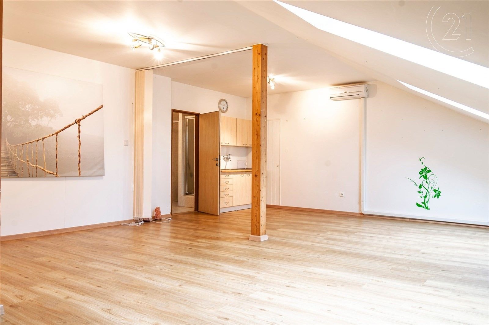 Obchodní prostory, Skalní, Hranice, 82 m²