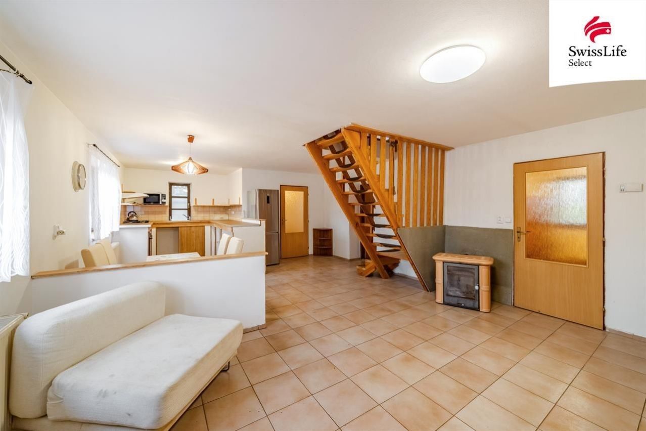 Rodinné domy, Slatina, 157 m²