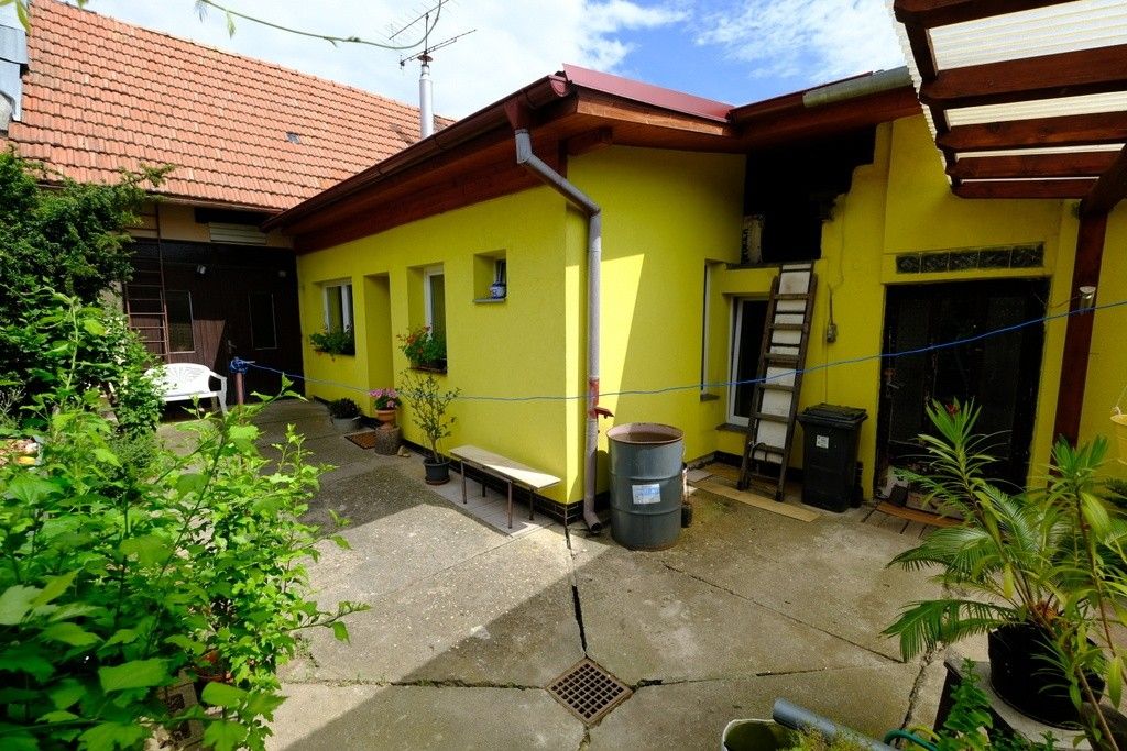 Rodinné domy, Zlechov, 687 10