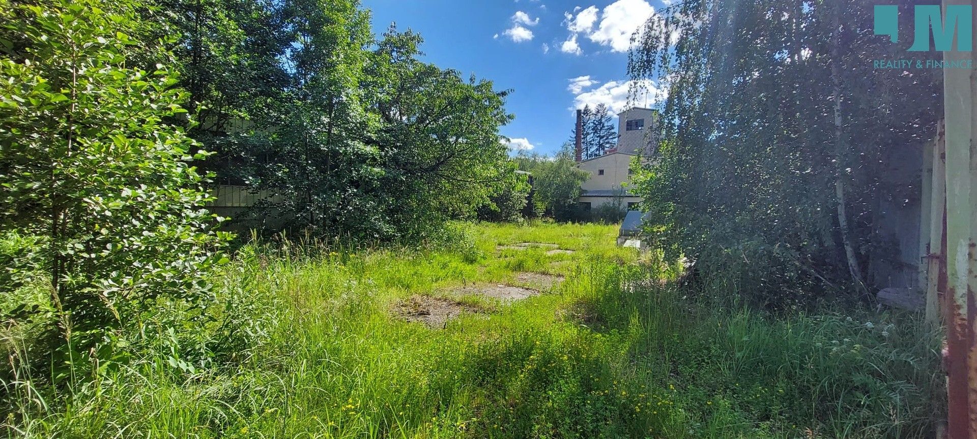 Prodej komerční pozemek - Krahulčí