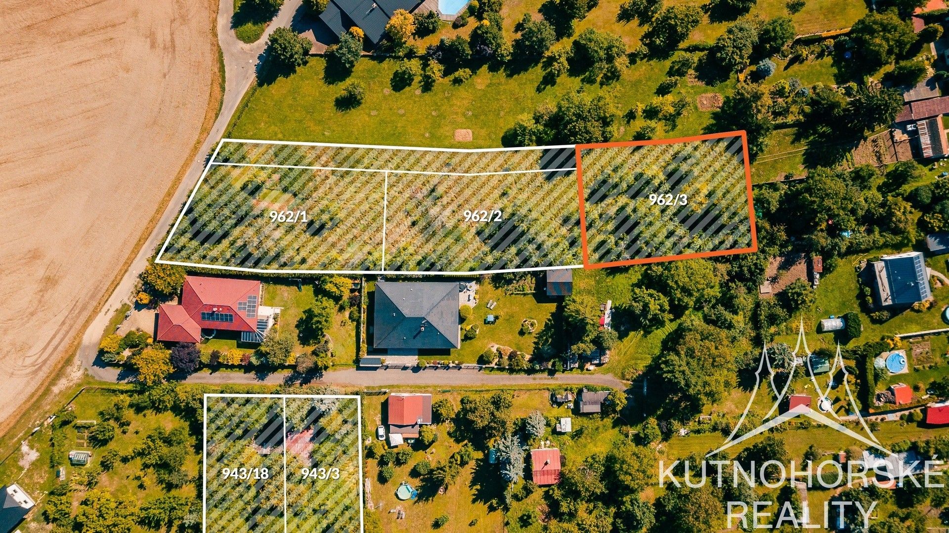 Prodej pozemek pro bydlení - Týnec nad Labem, 1 155 m²