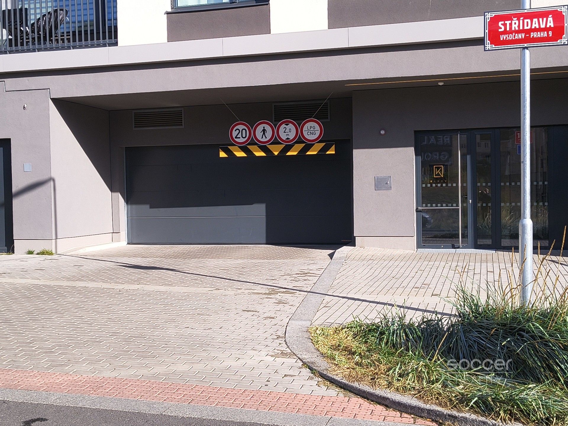 Ostatní, Vysočanská, metro Praha, 14 m²