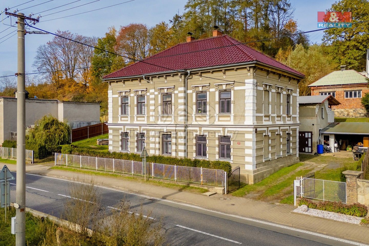 Prodej rodinný dům - 9. května, Horní Police, 276 m²