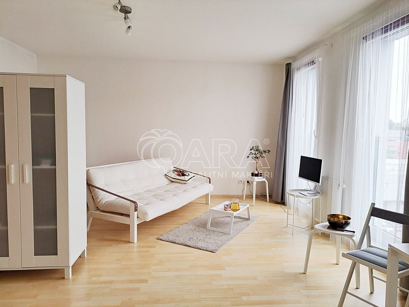 Prodej byt 1+kk - U Zátiší, Praha, 40 m²