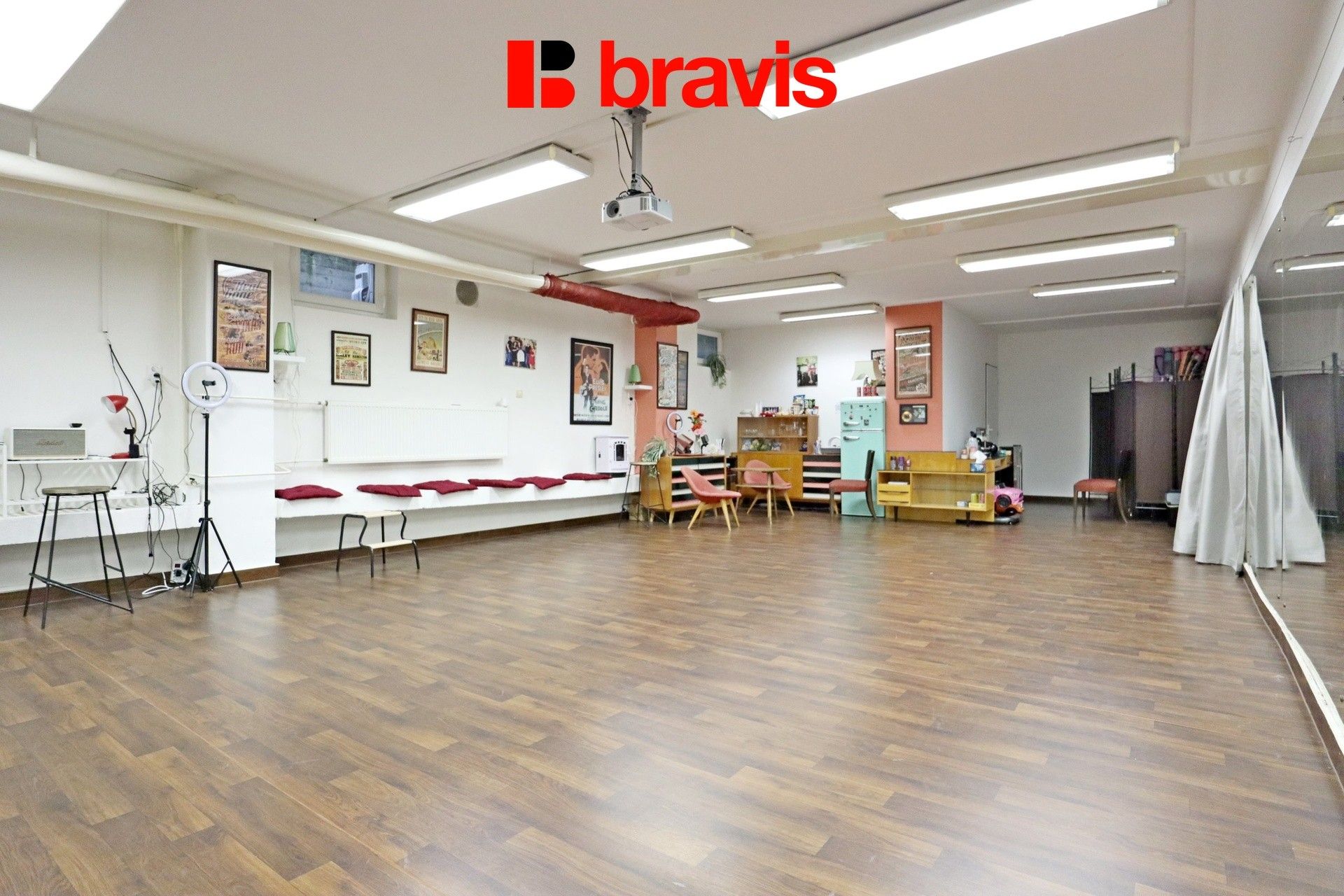 Ostatní, Makovského náměstí, Brno, 120 m²