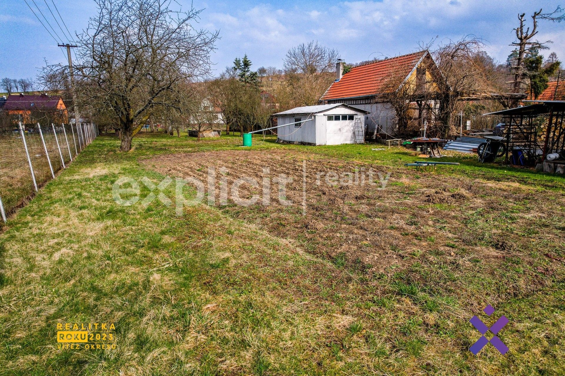 Prodej pozemek pro bydlení - Rovinka, Zlín, 1 295 m²