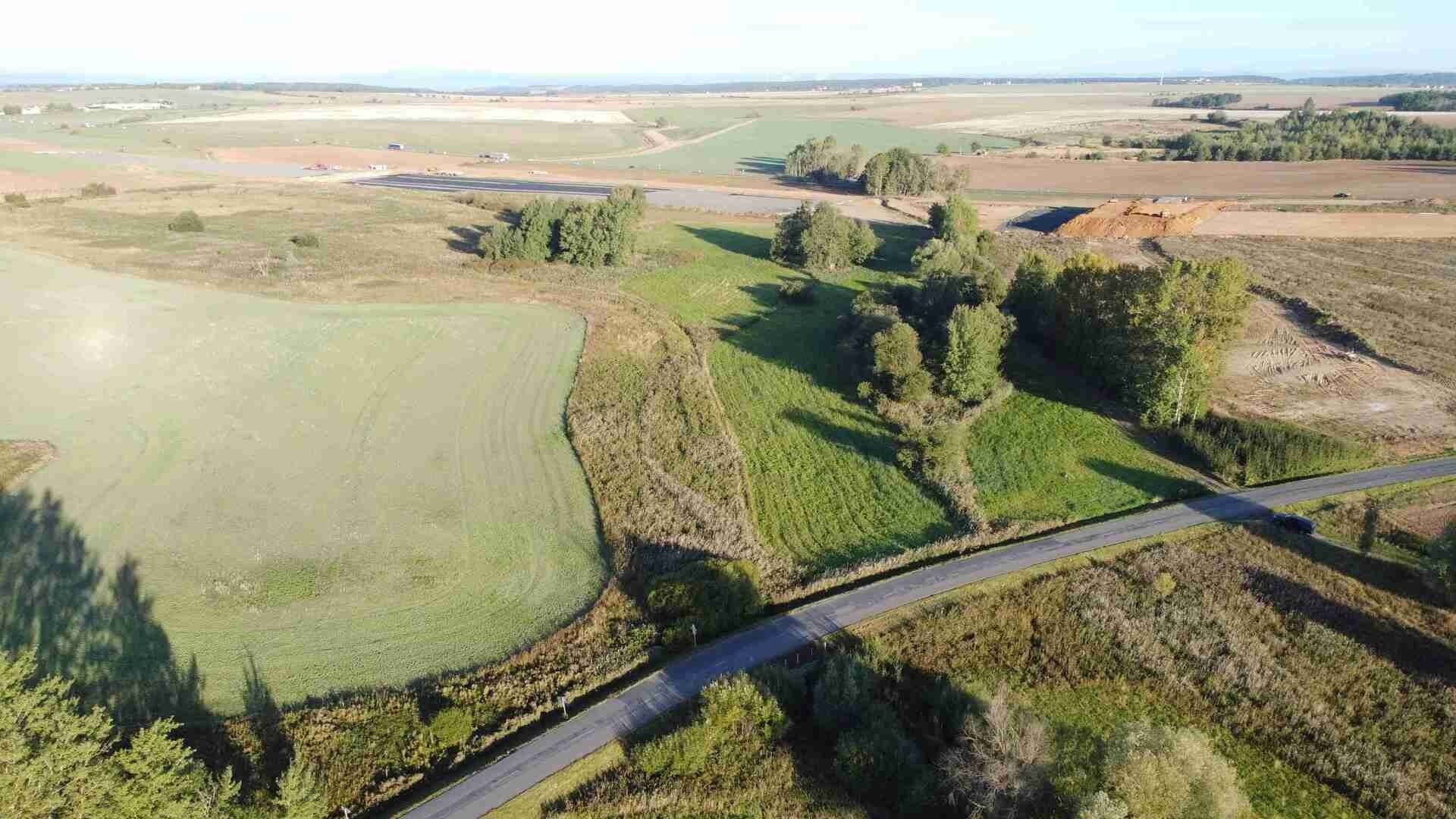 Ostatní, Nesuchyně, 1 m²