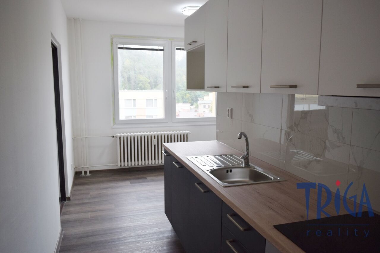 Pronájem byt 3+1 - Pod Skalkou, Úpice, 70 m²