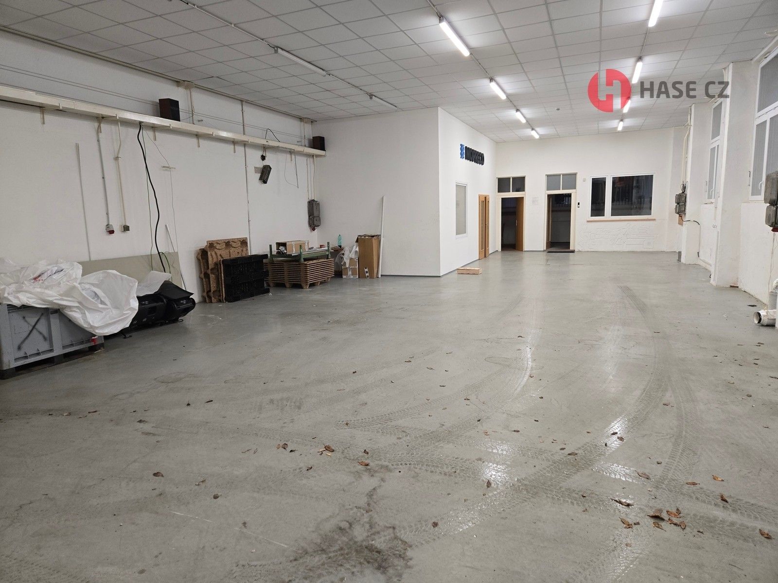 Sklady, Heřmanice, Nová Paka, 250 m²