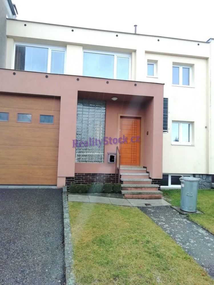 Rodinné domy, Pavlíkova, Benešov, 280 m²