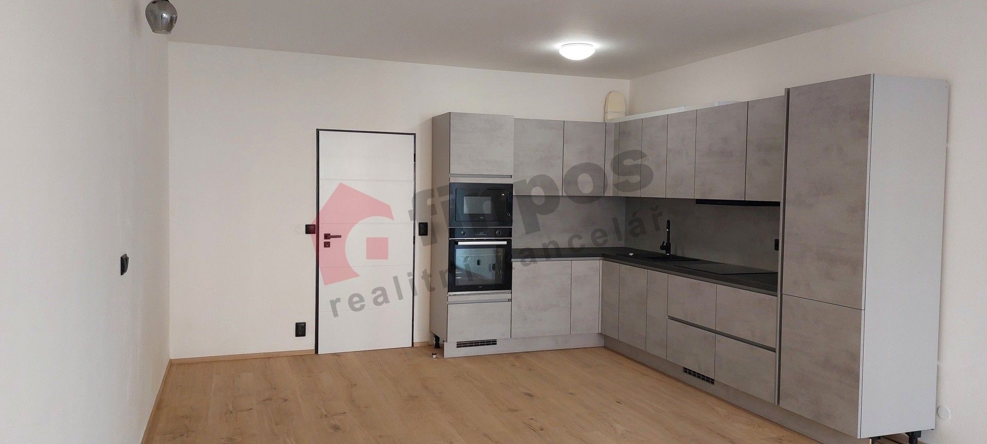 3+kk, Pastevců, Praha, 81 m²