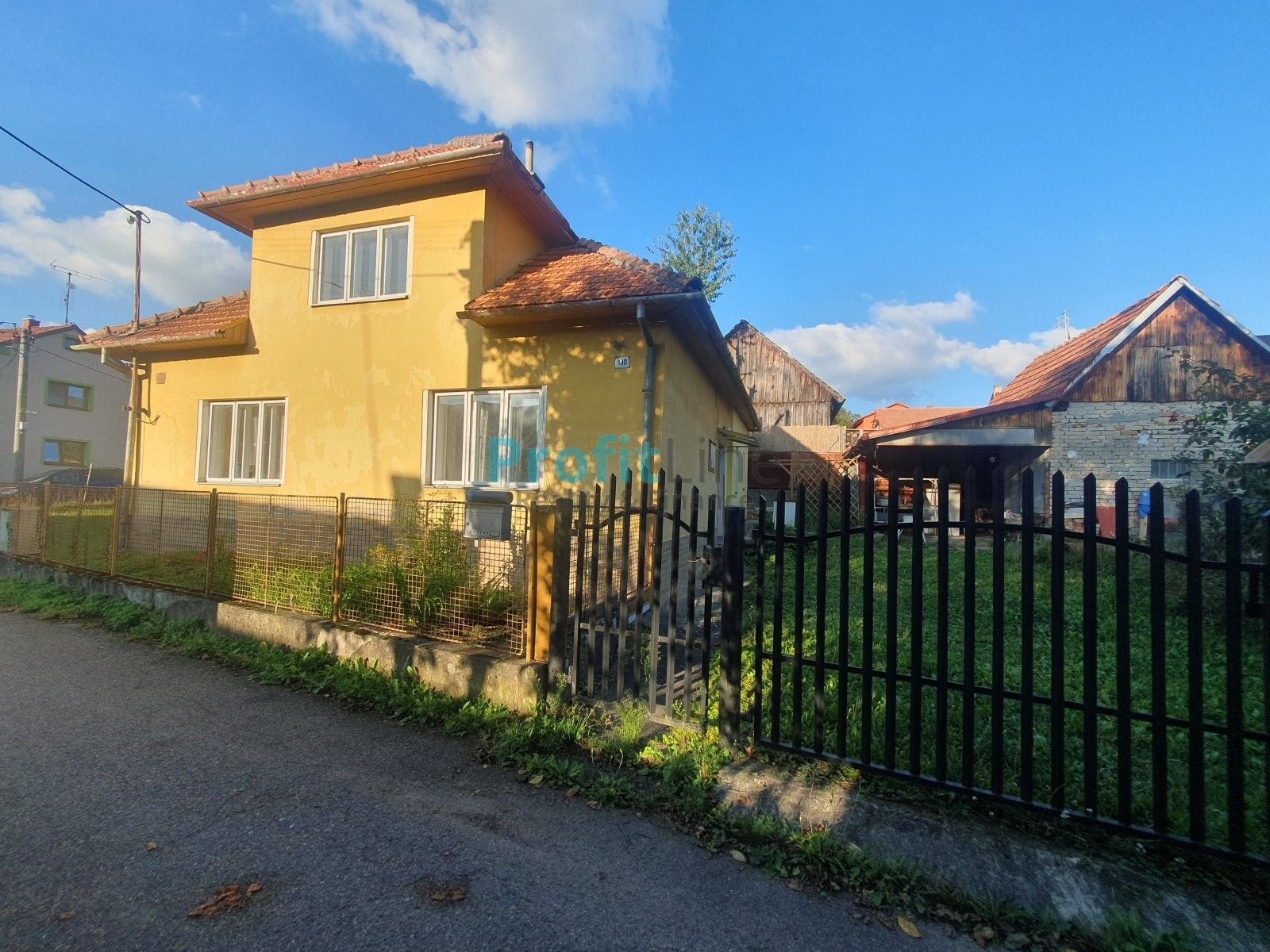 Rodinné domy, Vlachovice, 303 m²