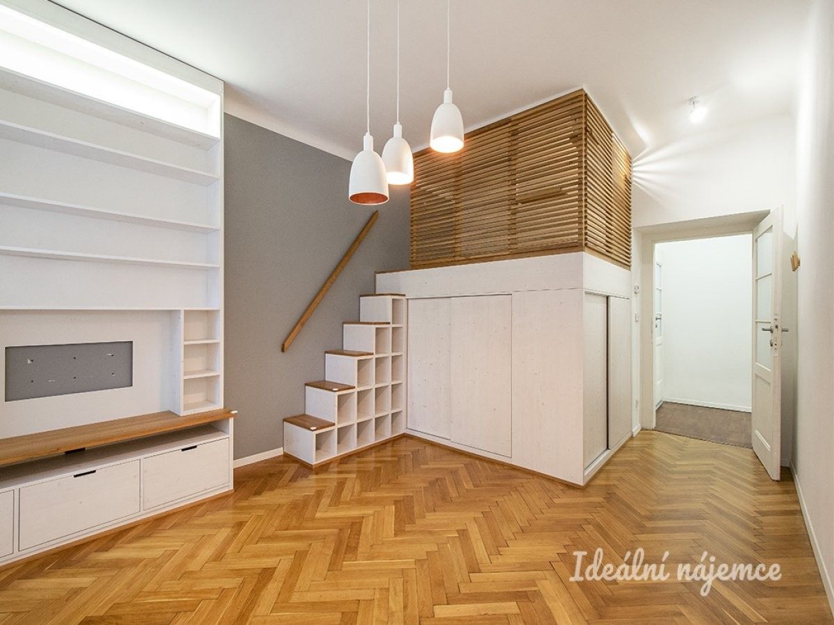 3+kk, Tusarova, Praha, 74 m²