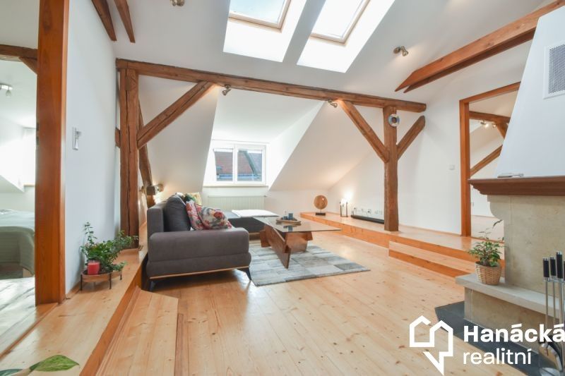 Byty, Olomouc, 779 00