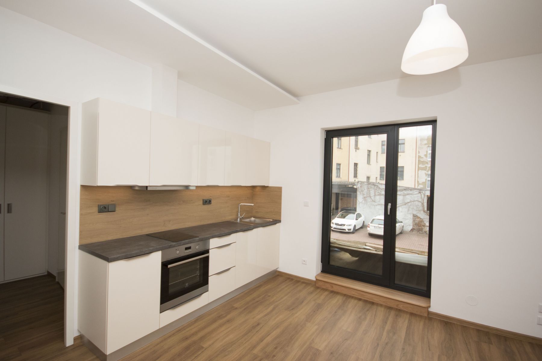 Pronájem byt 1+kk - Radlická, Praha, 34 m²