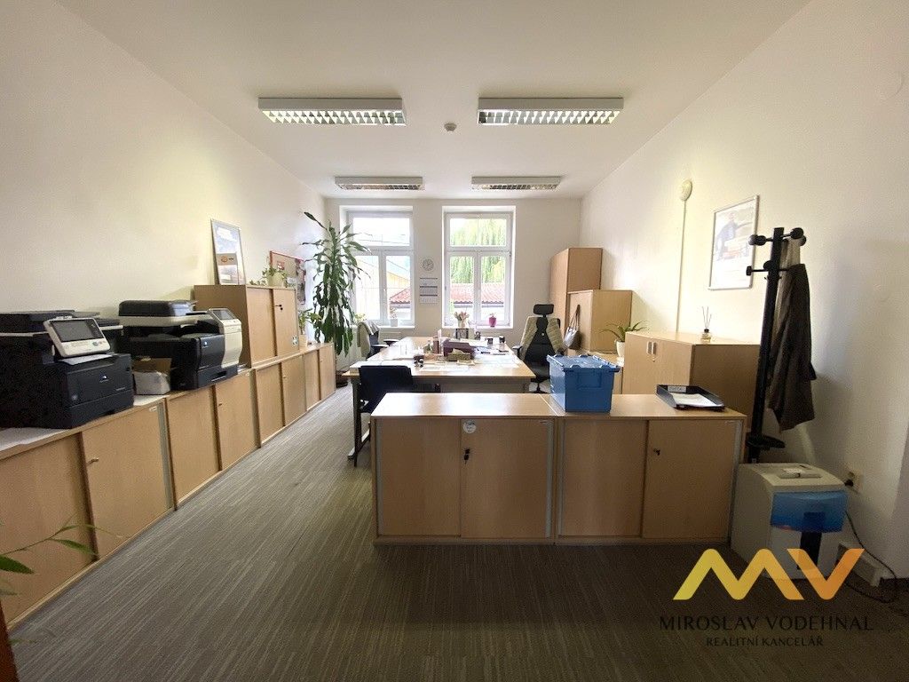 Kanceláře, Československé armády, Hradec Králové, 131 m²