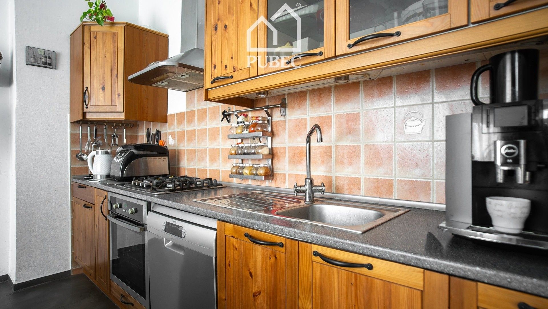 2+1, Pařížská, Plzeň, 77 m²