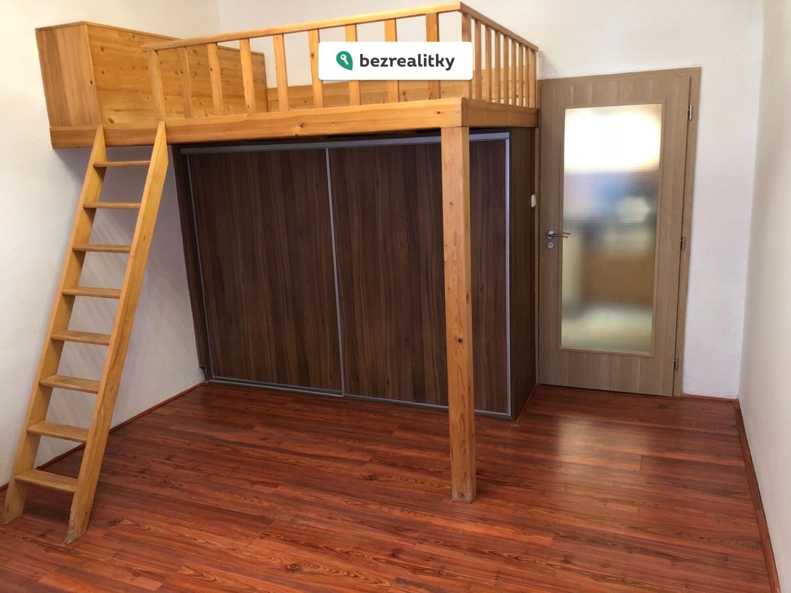 1+kk, Vlastislavova, Praha, 27 m²