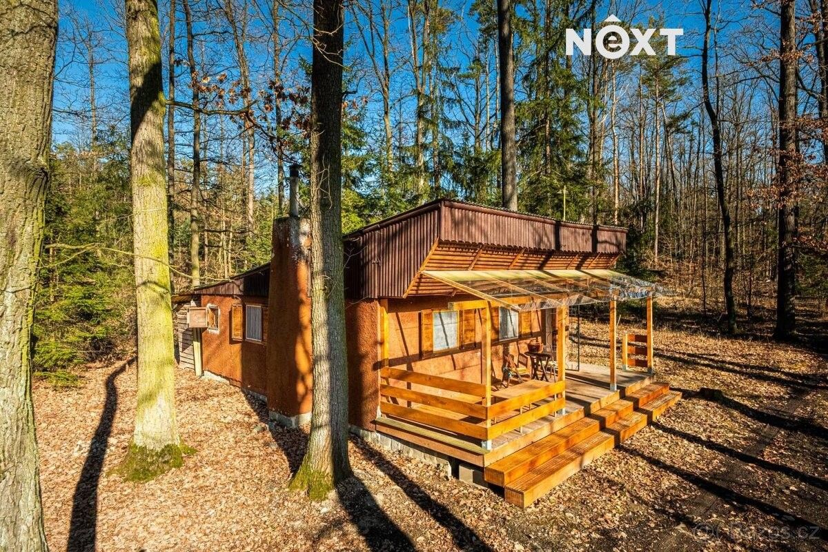 Chaty, Holice v Čechách, 534 01