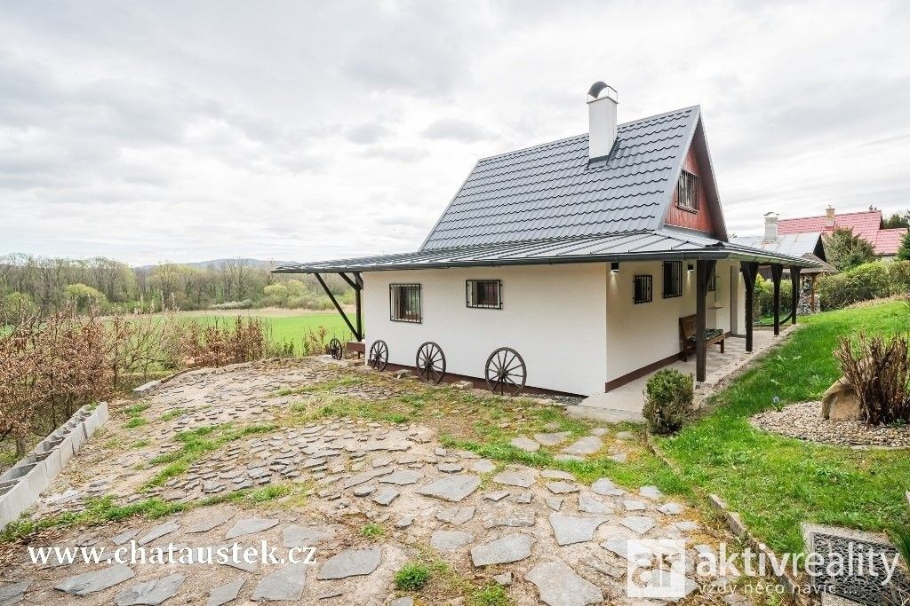 Chaty, Habřinská stráň, Úštěk, 70 m²