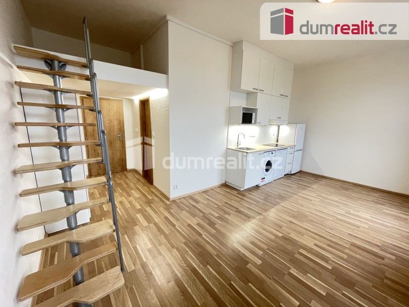 1+kk, Radlická, Praha, 32 m²