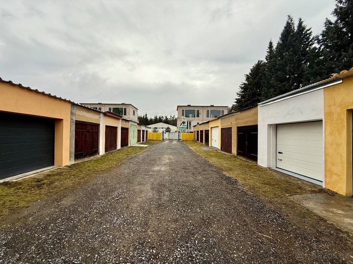 Garáže, Praha, 160 00