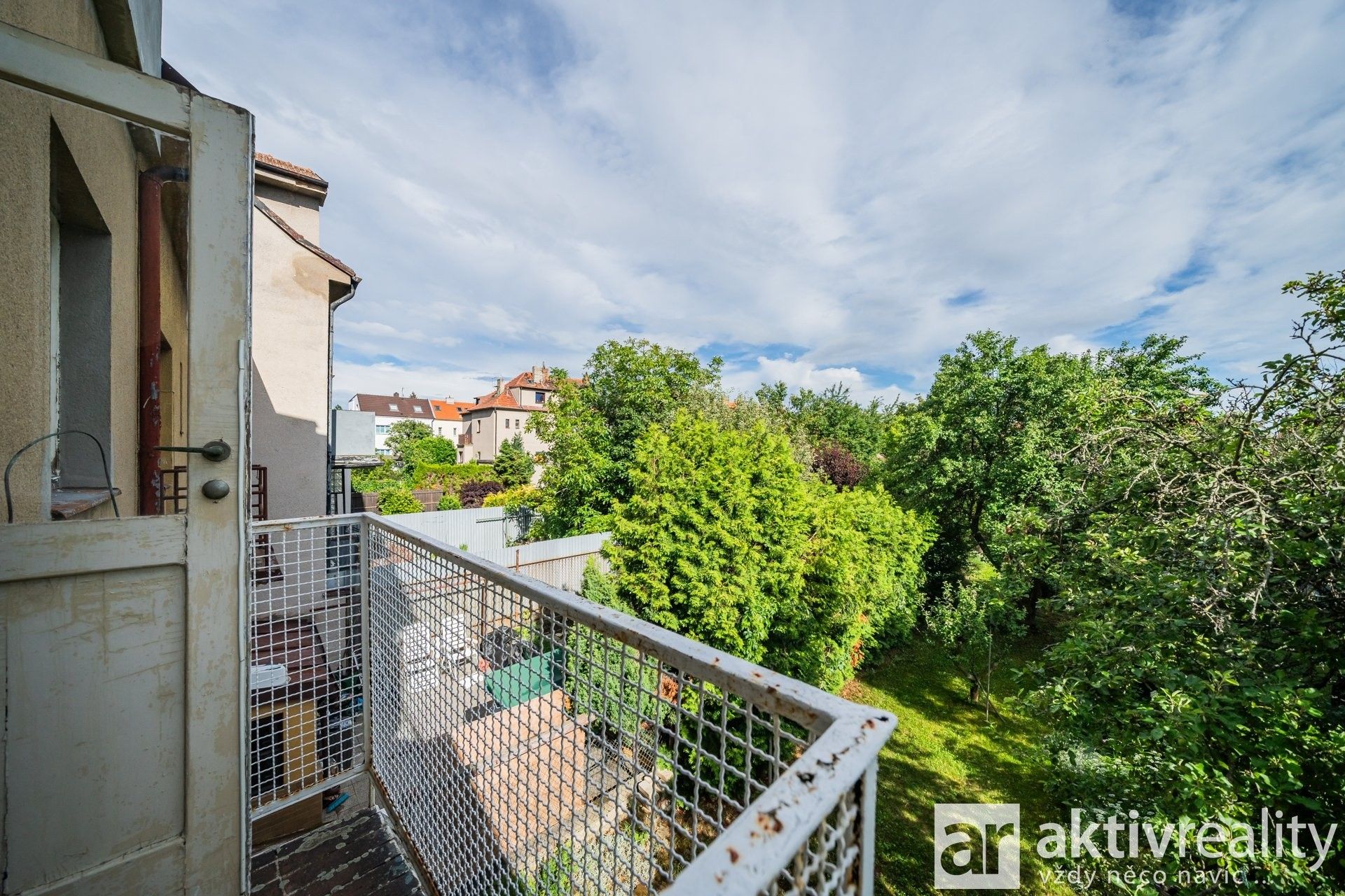 Prodej rodinný dům - Chrastavská, Praha, 180 m²