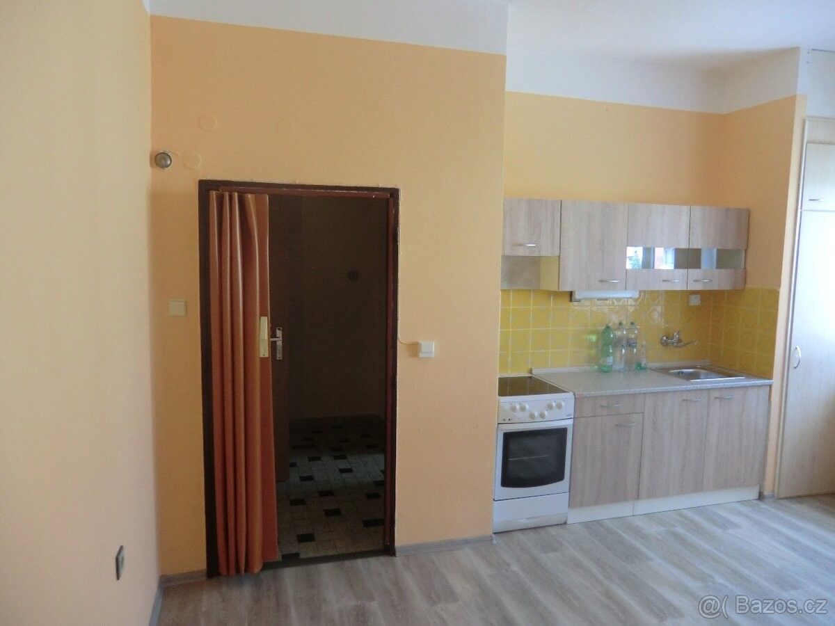 Pronájem byt - Dvůr Králové nad Labem, 544 01