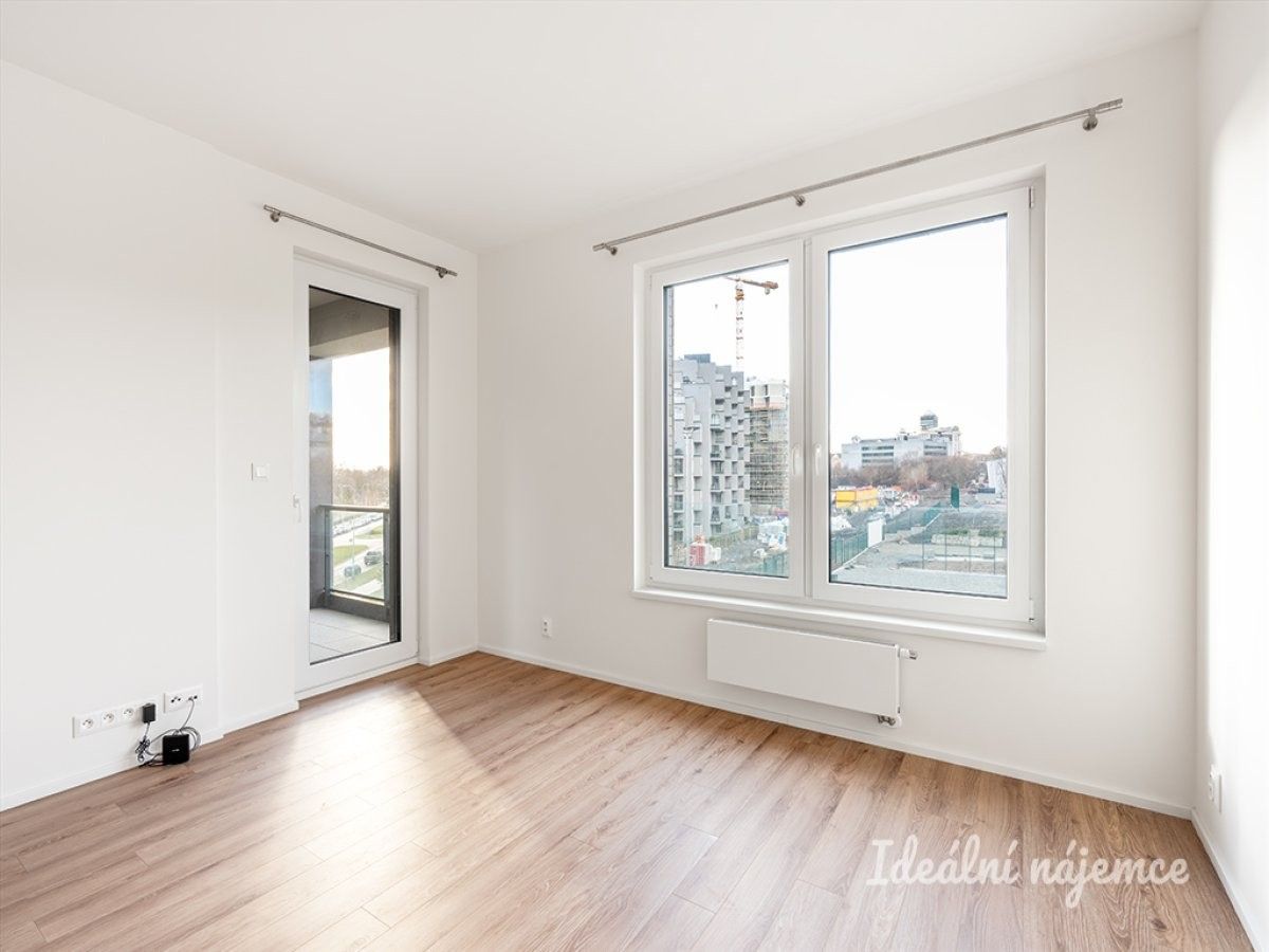 2+kk, Počernická, Praha, 51 m²