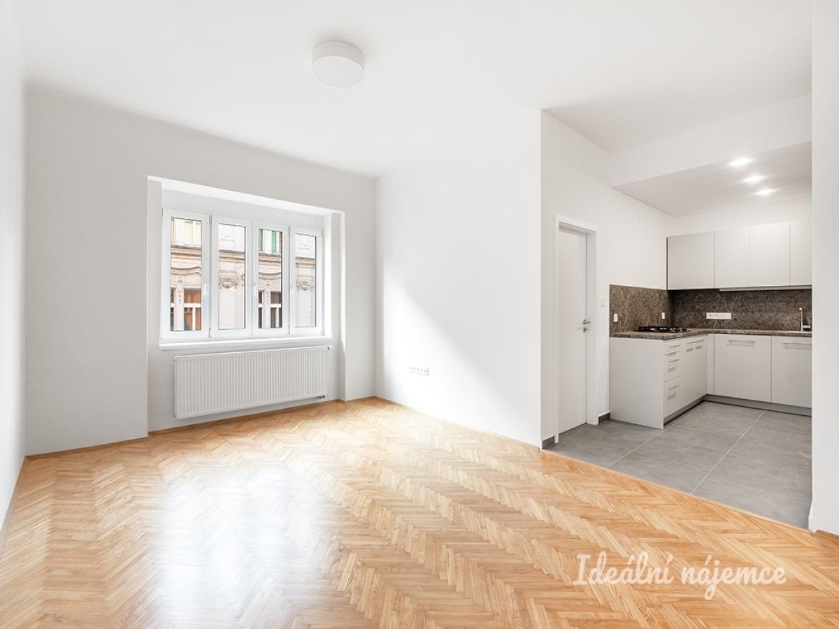 Pronájem byt 3+kk - Vacínova, Praha, 87 m²