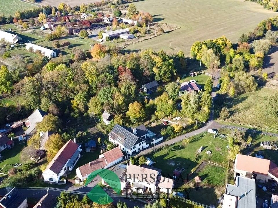 Rodinné domy, Měrunice, 356 m²