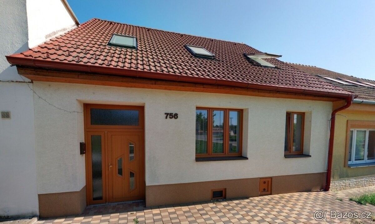 Prodej dům - Slavkov u Brna, 684 01, 226 m²