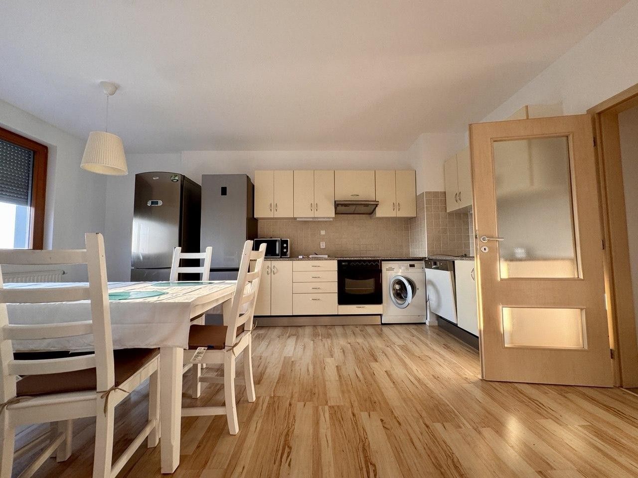 Pronájem byt 3+kk - Sluneční náměstí, Praha, 109 m²