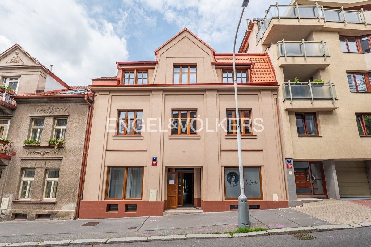 Obchodní prostory, Mezivrší, Praha, 44 m²