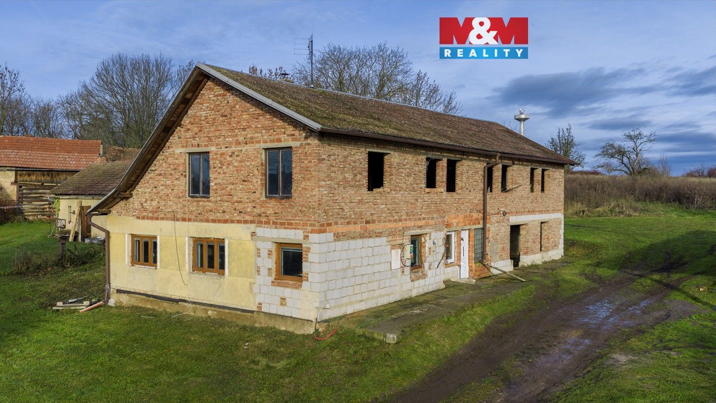 Rodinné domy, Bačalky, 318 m²