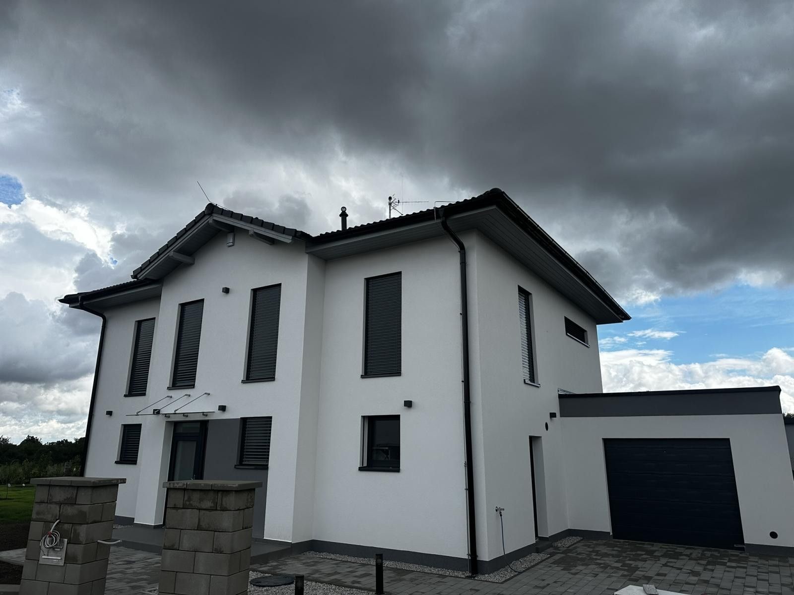 Rodinné domy, Horoměřice, 190 m²