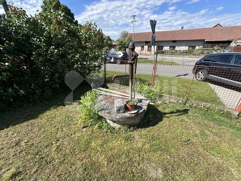 Prodej rodinný dům - Křičeň, 80 m²