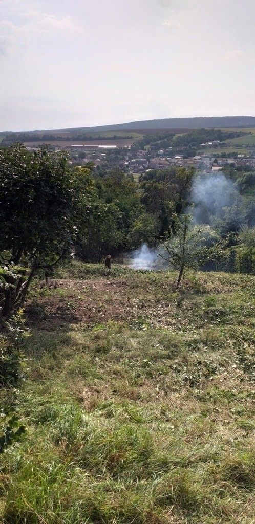 Zahrady, Kamenný vrch, Dolní Kounice