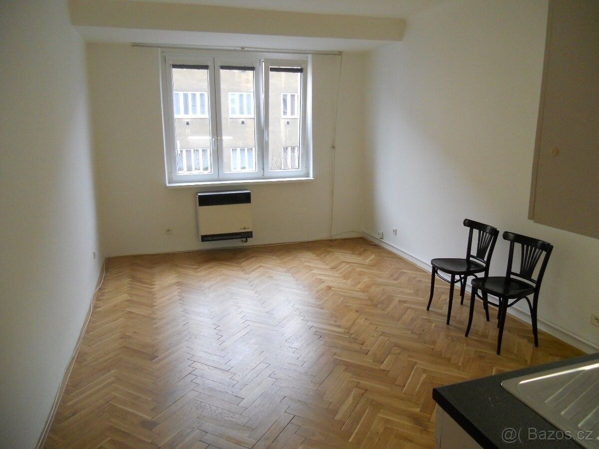 1+kk, Praha, 160 00, 25 m²