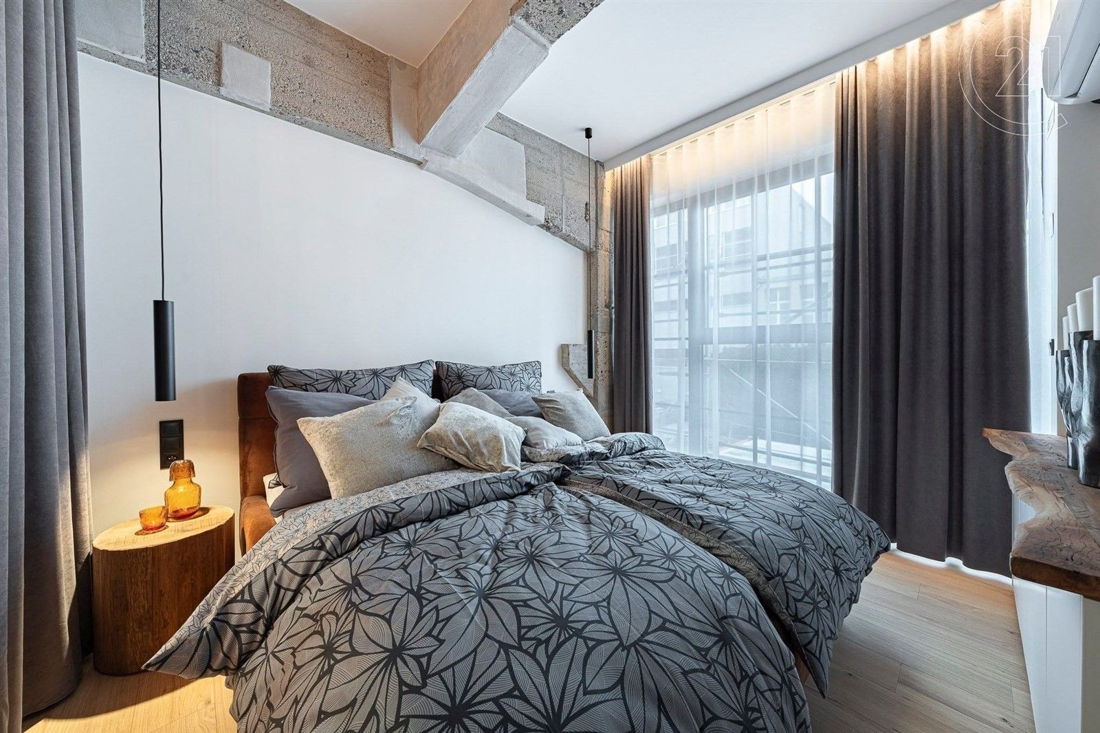 2+kk, Kolbenova, Praha, 48 m²