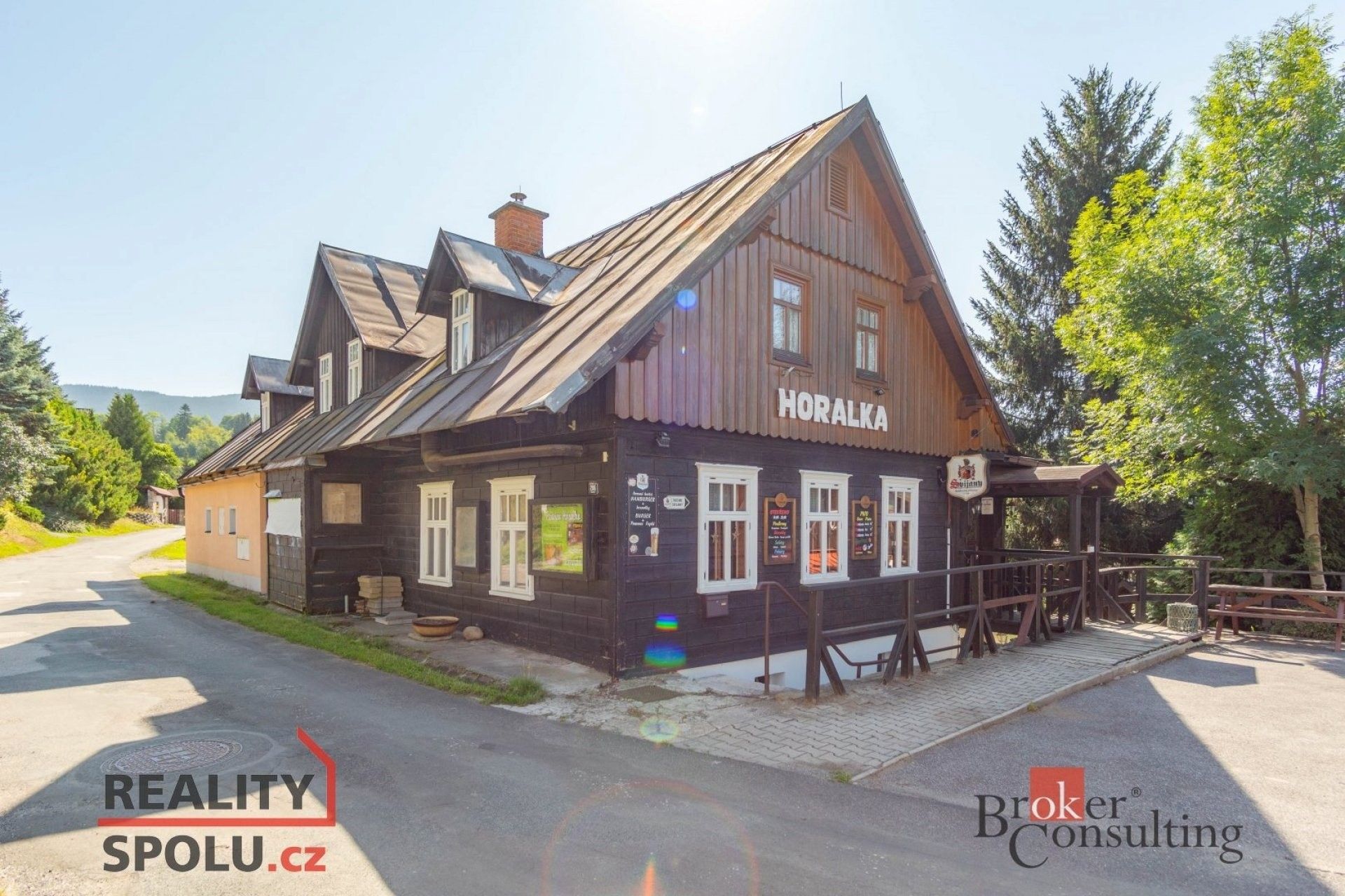 Prodej ubytovací zařízení - Horní Rokytnice, Rokytnice nad Jizerou, 380 m²