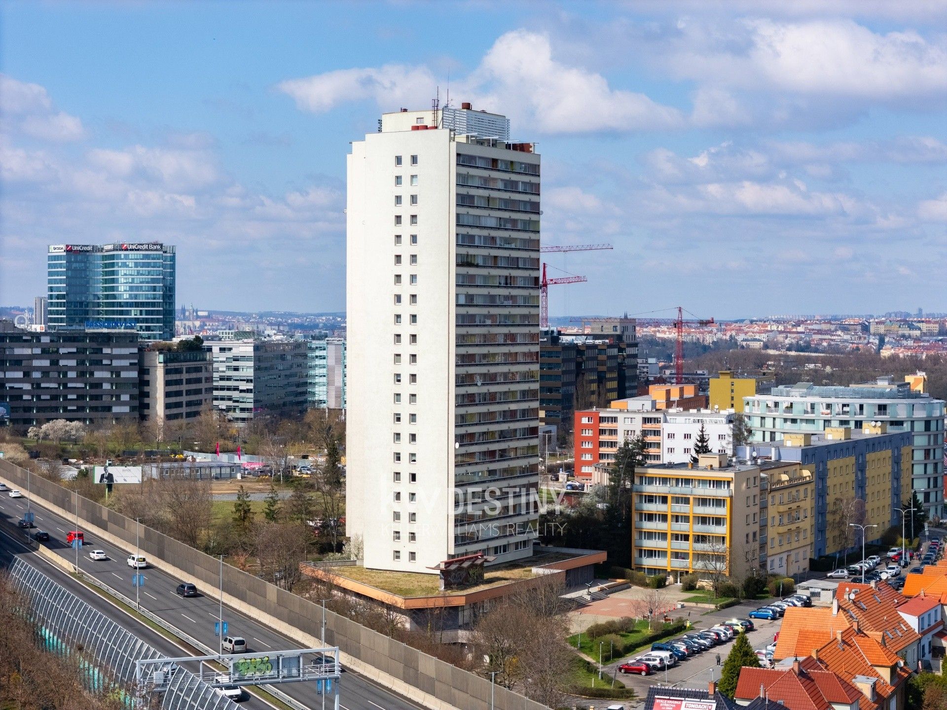 3+1, Pod dálnicí, Praha, 71 m²